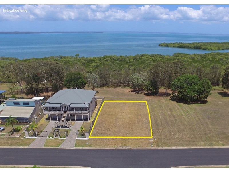 22 Foreshore Drive, Urangan QLD 4655