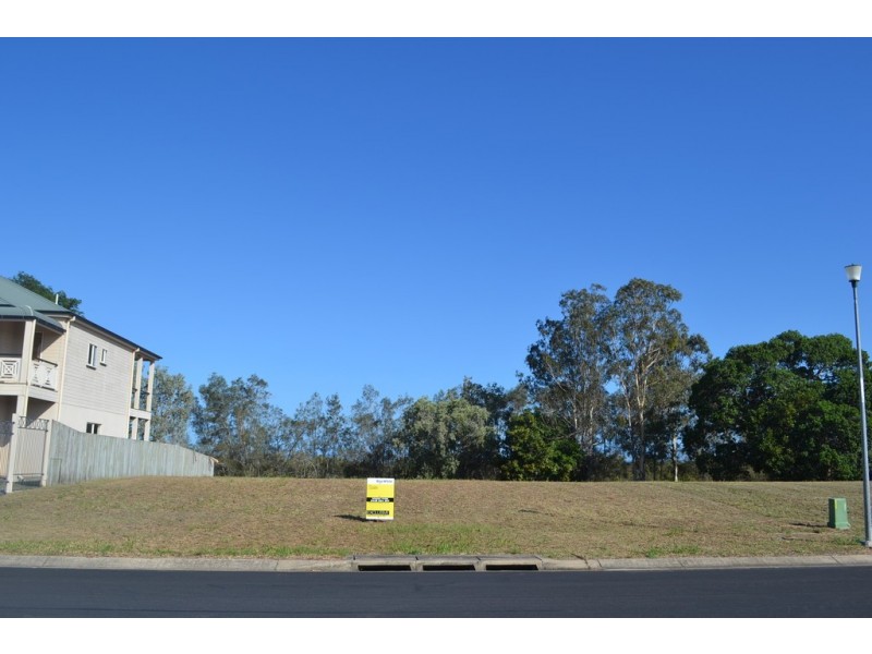 22 Foreshore Drive, Urangan QLD 4655