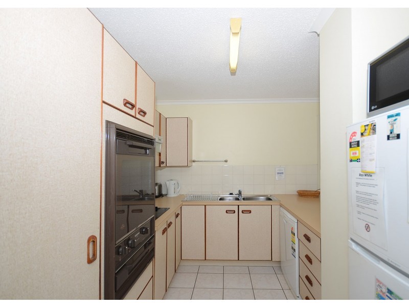 8/325 Esplanade, Scarness QLD 4655