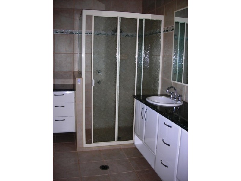 2 Inman Street, Point Vernon QLD 4655