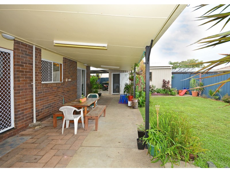 43 Sunset Crescent, Torquay QLD 4655