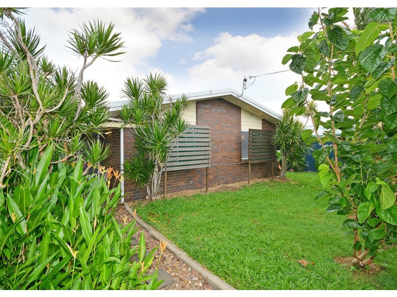 43 Sunset Crescent, Torquay QLD 4655