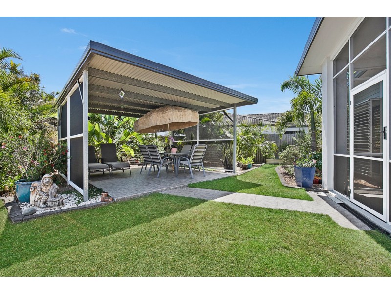 3 Fishburn Way, Eli Waters QLD 4655