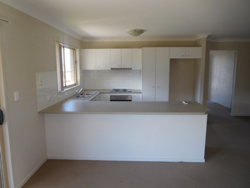 9 Peat Court, Nikenbah QLD 4655