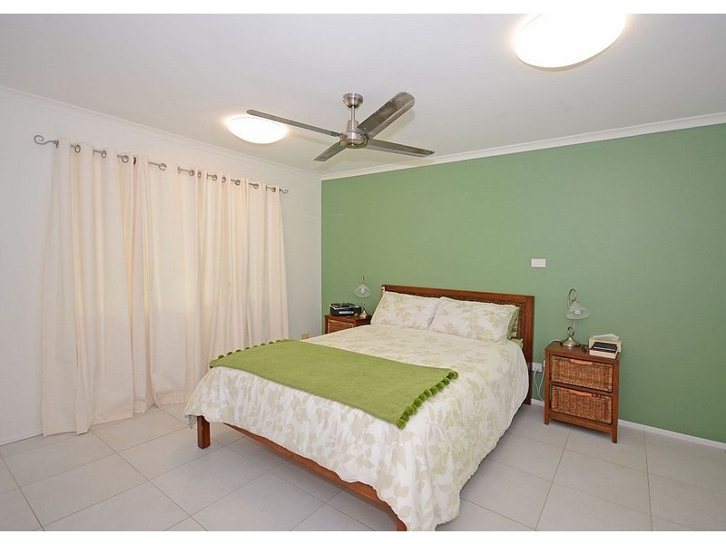 10 Phoenix Court, Kawungan QLD 4655