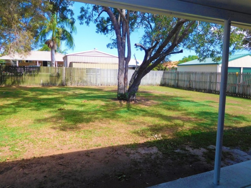 113 Limpus Street, Urangan QLD 4655