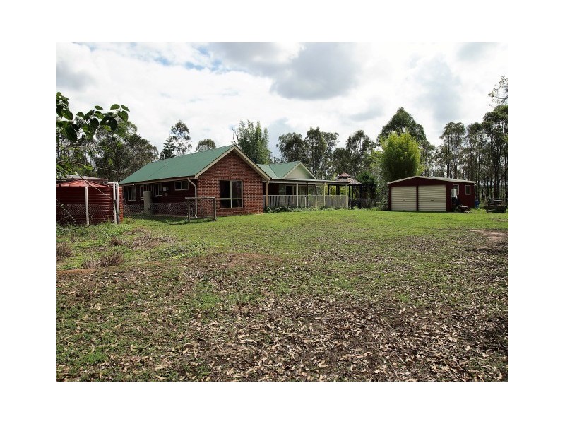 135 Old Coach Road, Oakhurst QLD 4650