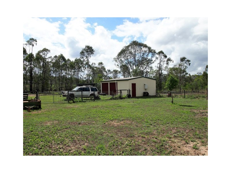 135 Old Coach Road, Oakhurst QLD 4650