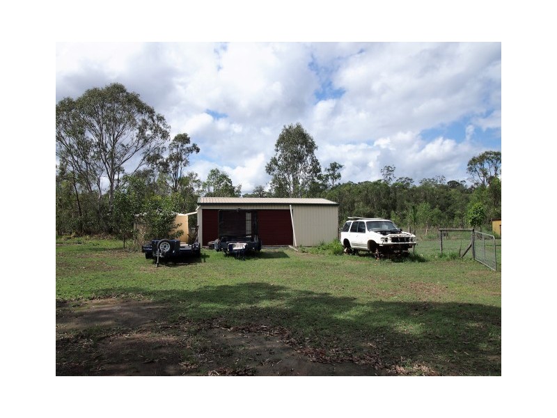 135 Old Coach Road, Oakhurst QLD 4650