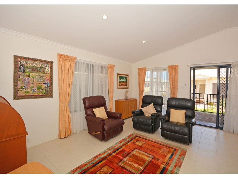 258/7 Bay Drive, Urraween QLD 4655