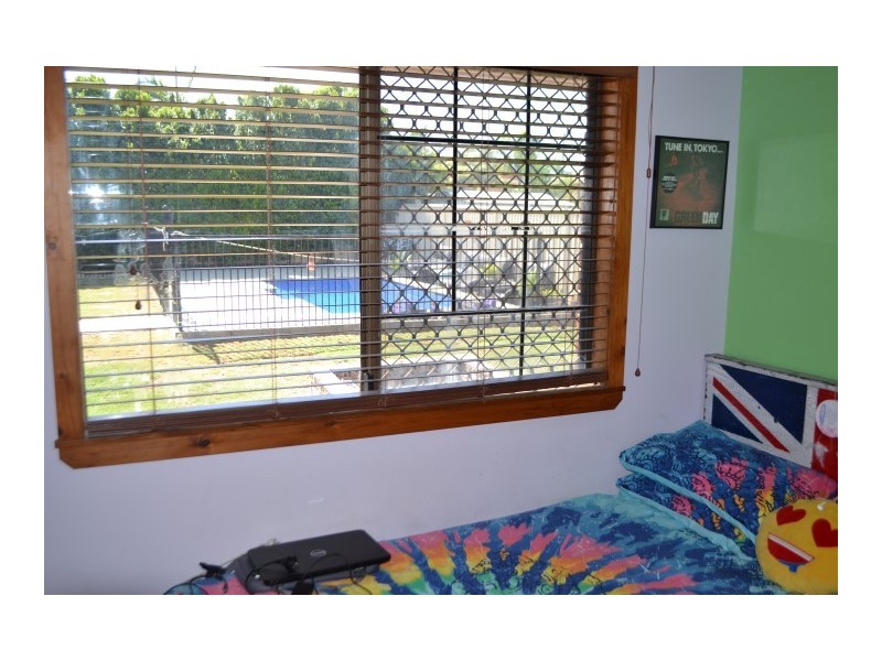 77 Pulgul Street, Urangan QLD 4655