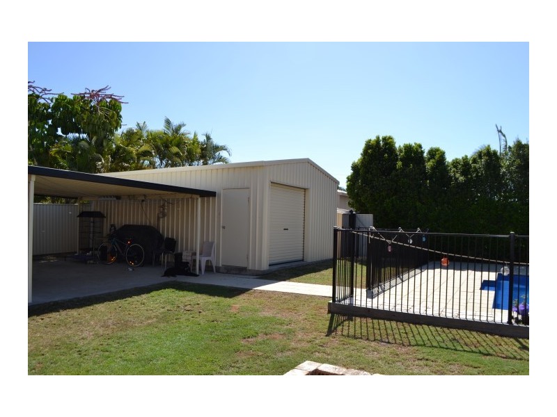 77 Pulgul Street, Urangan QLD 4655