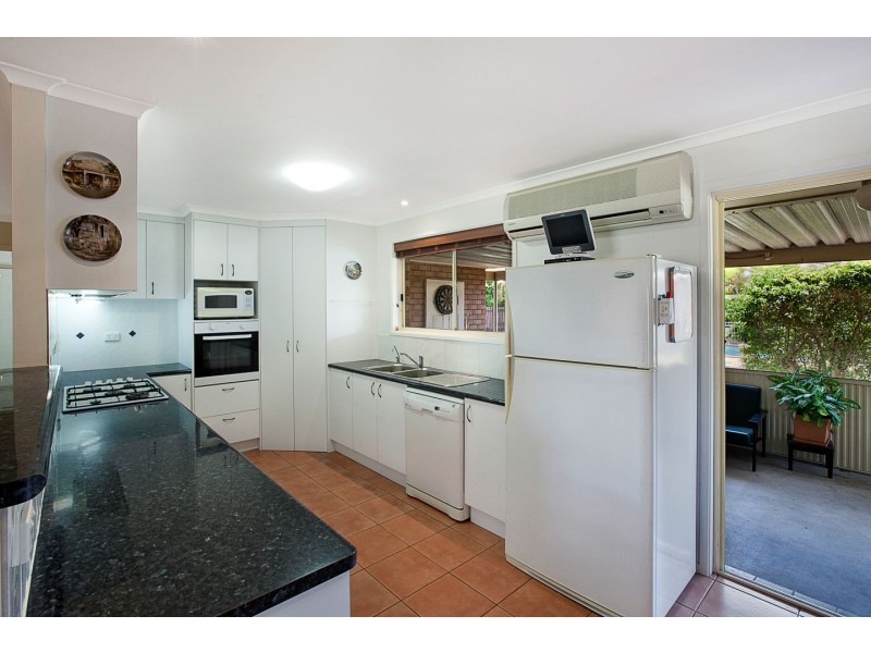 4 Amanda Court, Kawungan QLD 4655