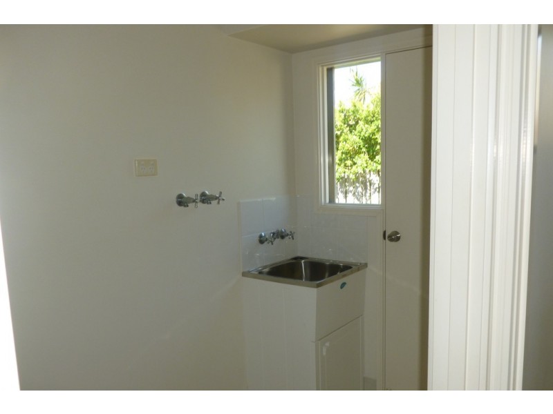 1 Northwest Bay Court, Wondunna QLD 4655