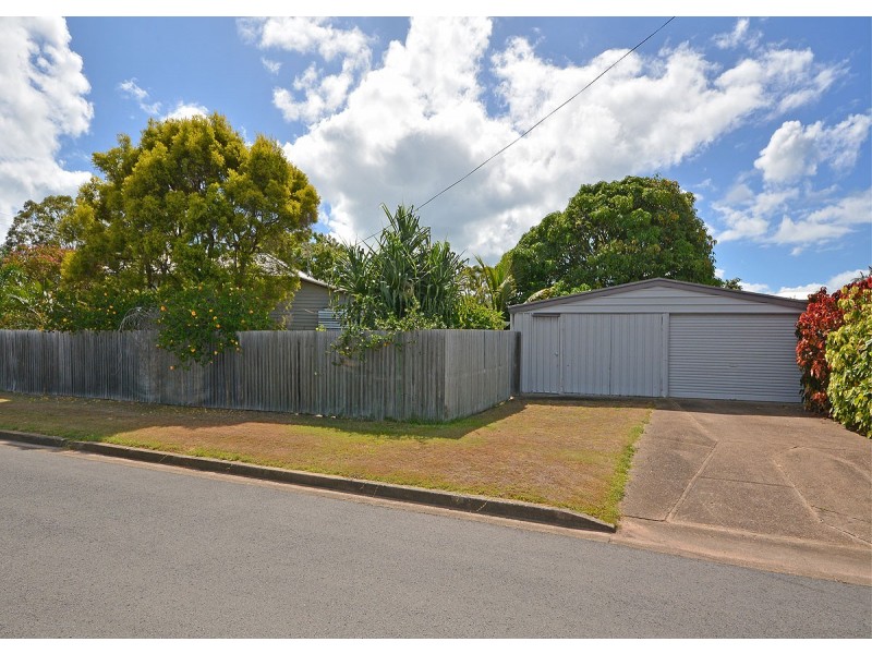 68 Dayman Street, Urangan QLD 4655