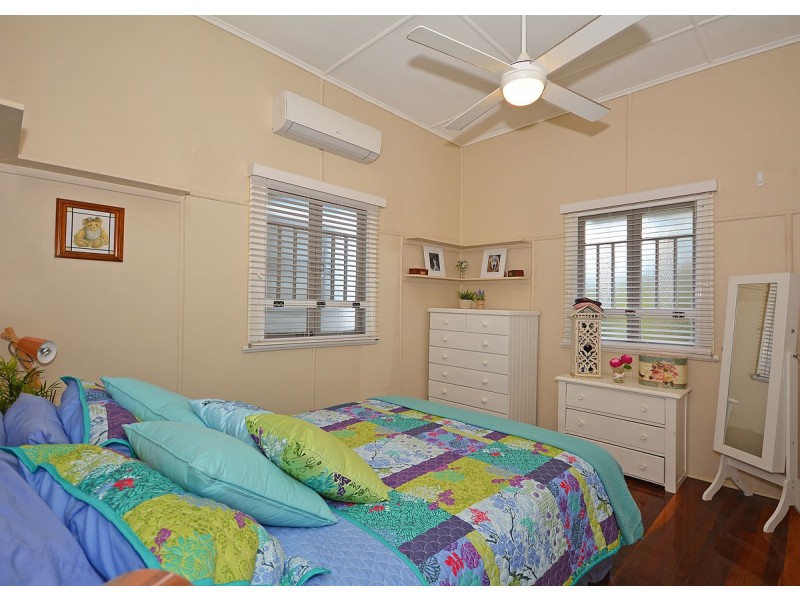 68 Dayman Street, Urangan QLD 4655