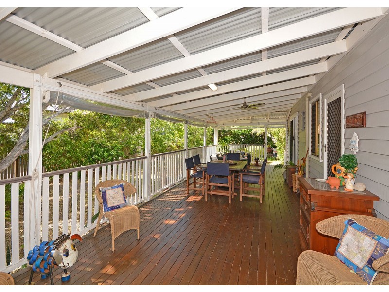 68 Dayman Street, Urangan QLD 4655