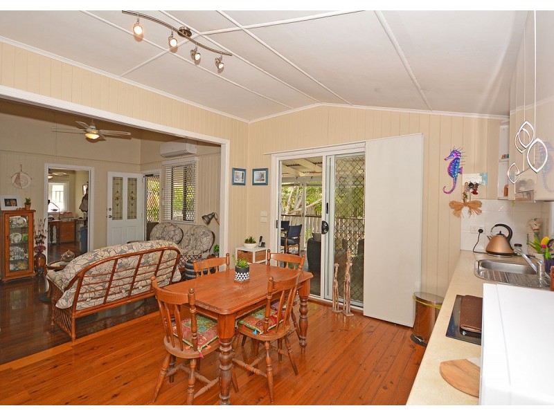 68 Dayman Street, Urangan QLD 4655