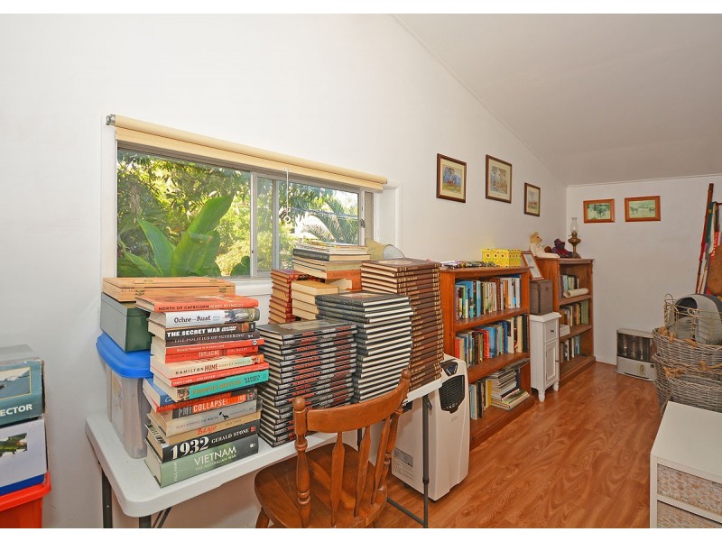 68 Dayman Street, Urangan QLD 4655