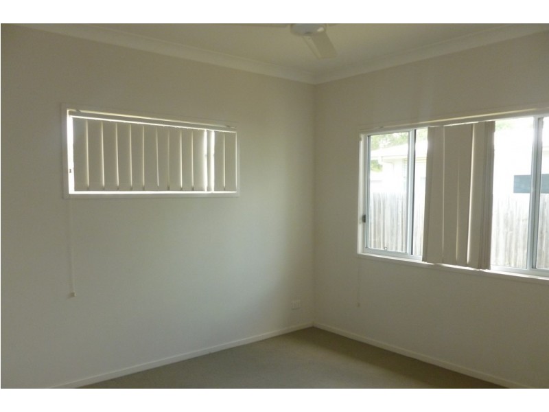 12 Wave Court, Toogoom QLD 4655