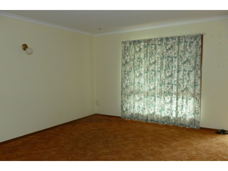 216 Dayman Street, Urangan QLD 4655