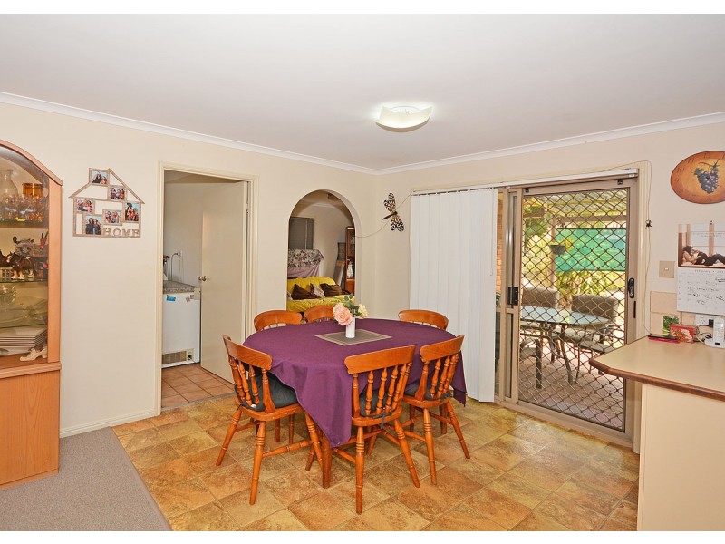 5 Lakeside Court, Torquay QLD 4655