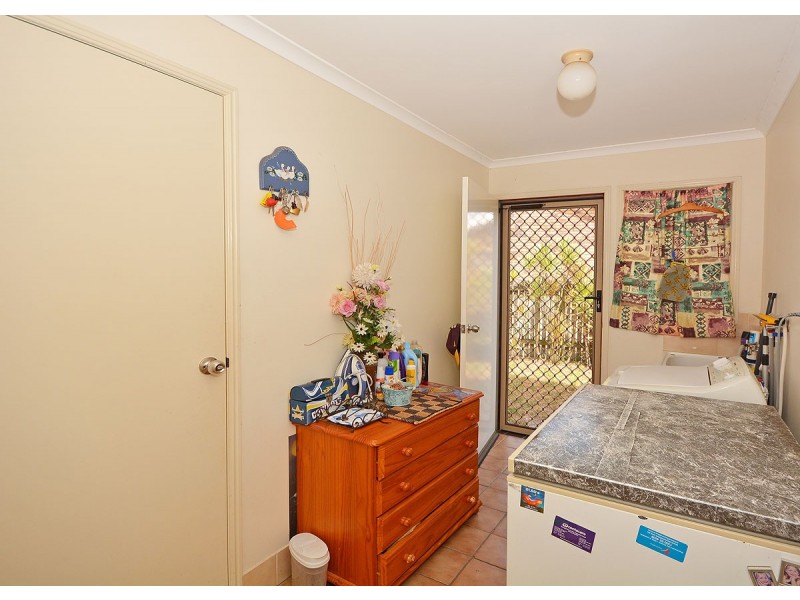 5 Lakeside Court, Torquay QLD 4655