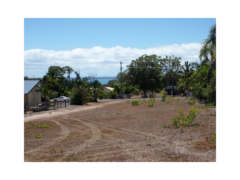 15 Beacon road, Booral QLD 4655