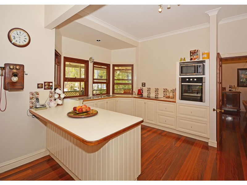 10 Burralong Drive, Wondunna QLD 4655