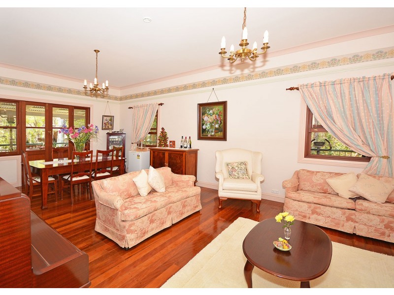 10 Burralong Drive, Wondunna QLD 4655