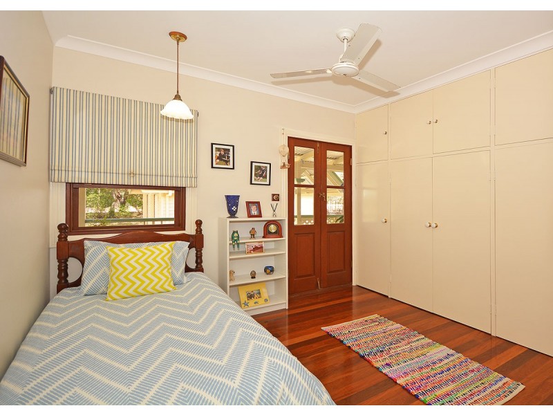 10 Burralong Drive, Wondunna QLD 4655