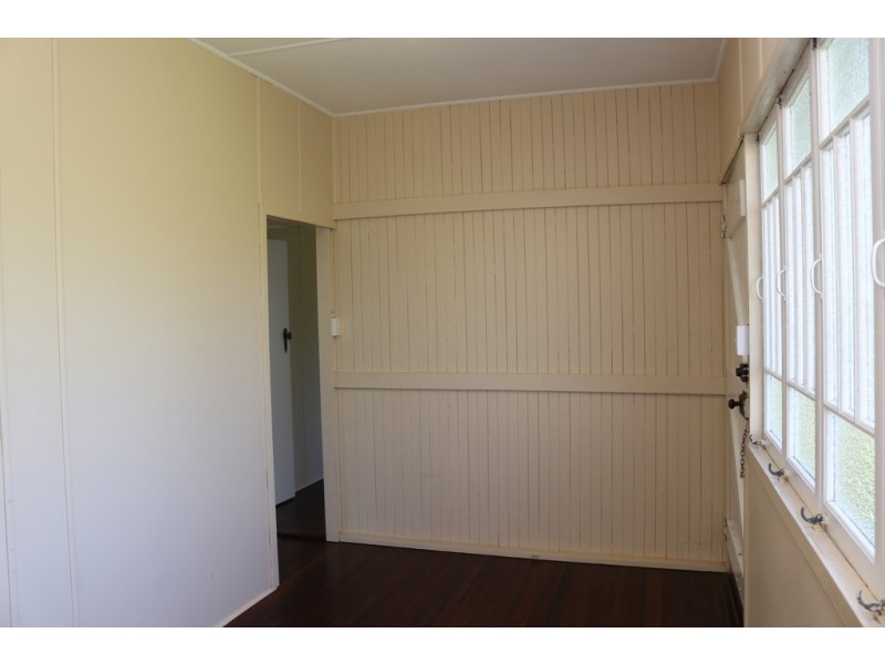 148 TORQUAY TCE, Scarness QLD 4655