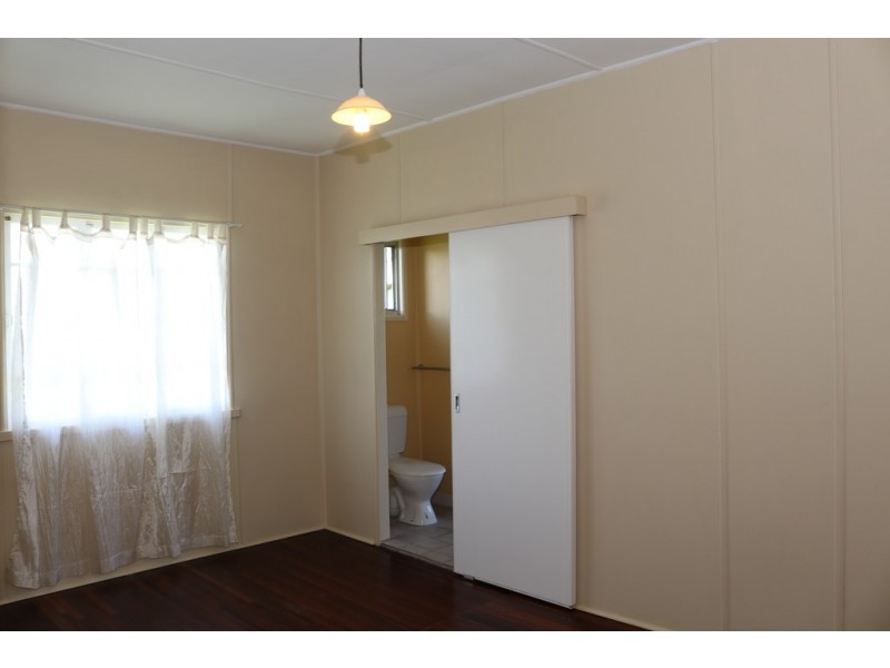 148 TORQUAY TCE, Scarness QLD 4655