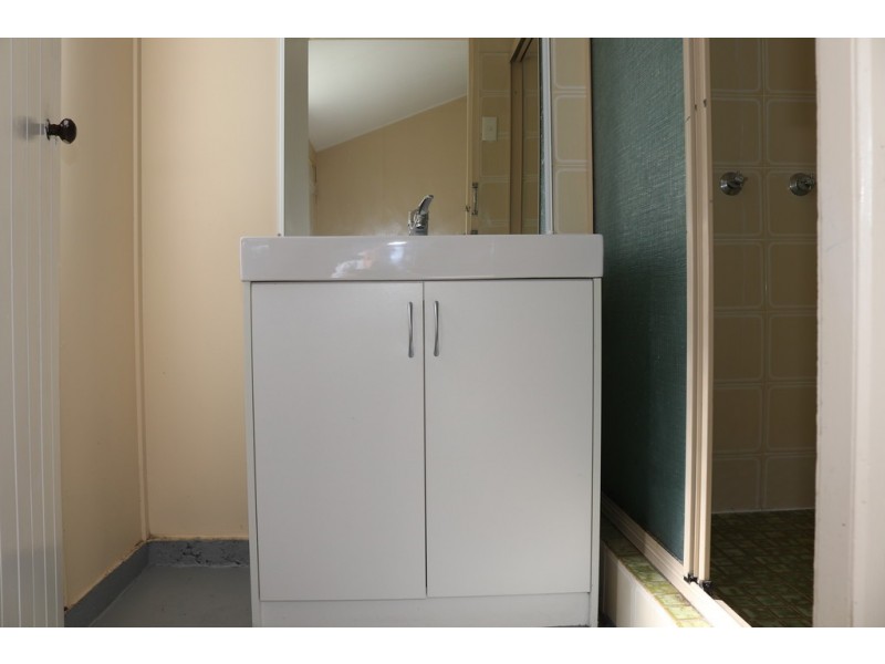 148 TORQUAY TCE, Scarness QLD 4655