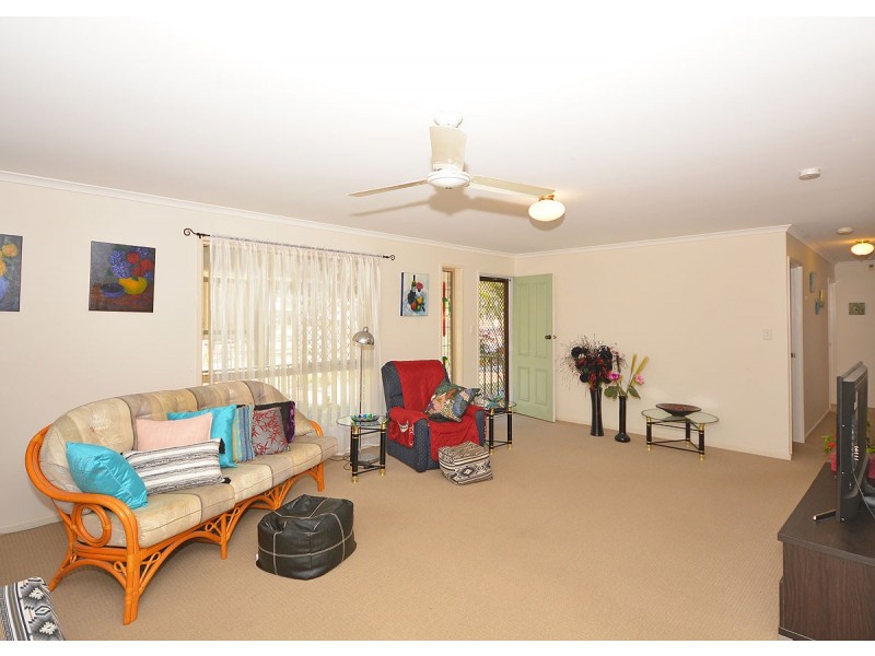 26 Rachael Street, Point Vernon QLD 4655