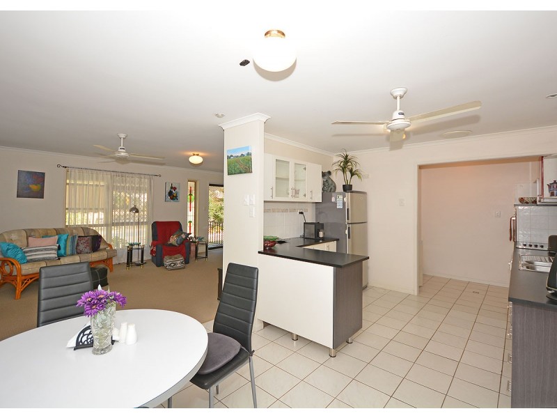 26 Rachael Street, Point Vernon QLD 4655