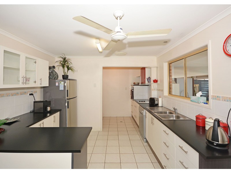 26 Rachael Street, Point Vernon QLD 4655