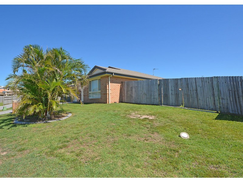 5 Peat Court, Nikenbah QLD 4655