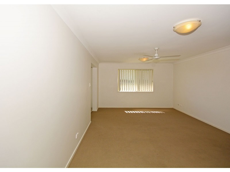 5 Peat Court, Nikenbah QLD 4655