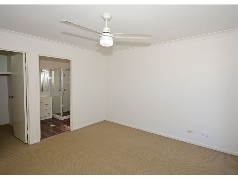 5 Peat Court, Nikenbah QLD 4655