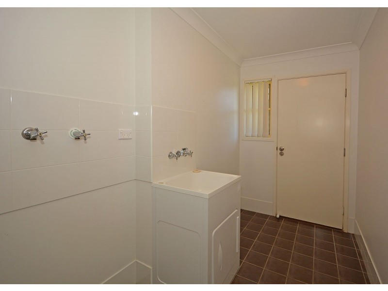 5 Peat Court, Nikenbah QLD 4655