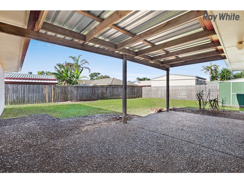 4 King Edward Court, Urangan QLD 4655