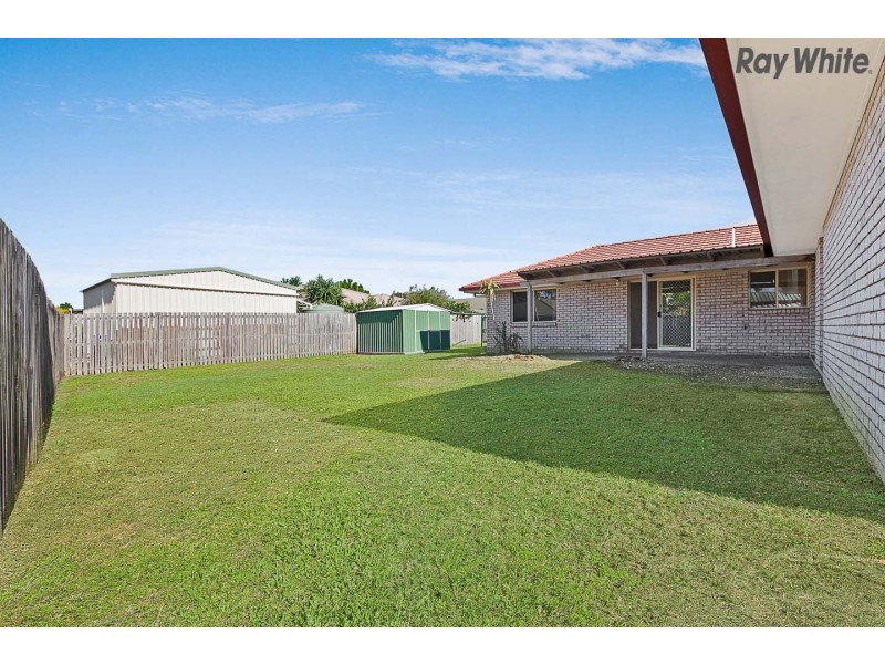 4 King Edward Court, Urangan QLD 4655