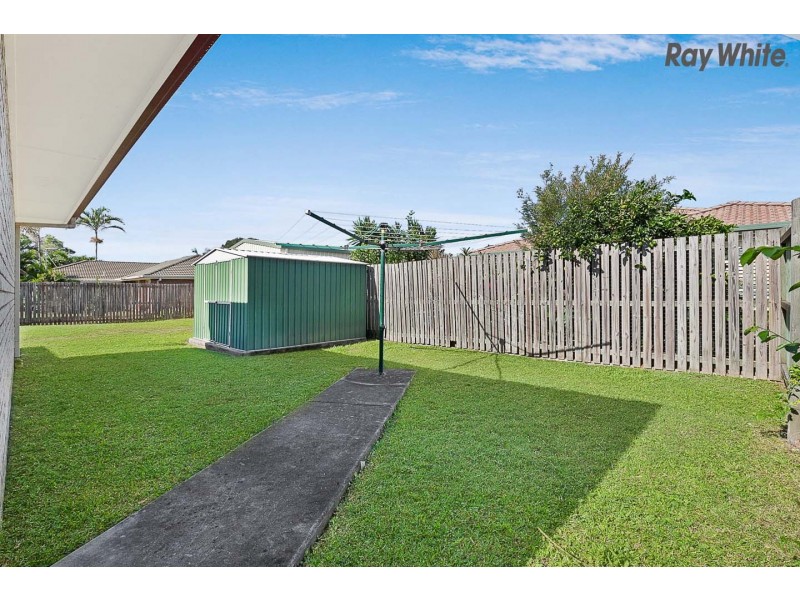 4 King Edward Court, Urangan QLD 4655