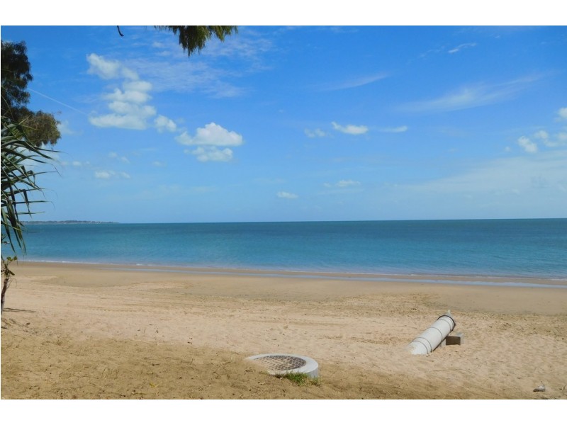 1/449 Esplanade, Torquay QLD 4655