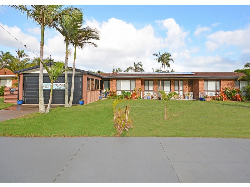 104 Murphy Street, Point Vernon QLD 4655