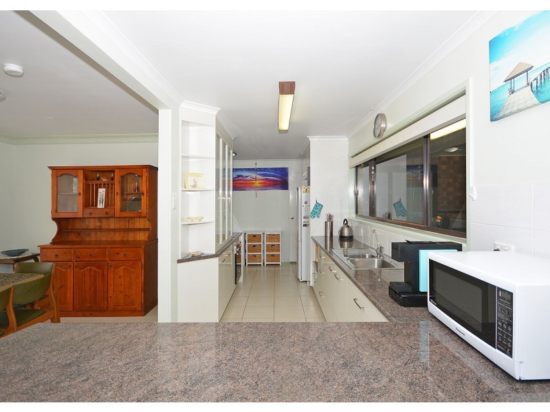 104 Murphy Street, Point Vernon QLD 4655