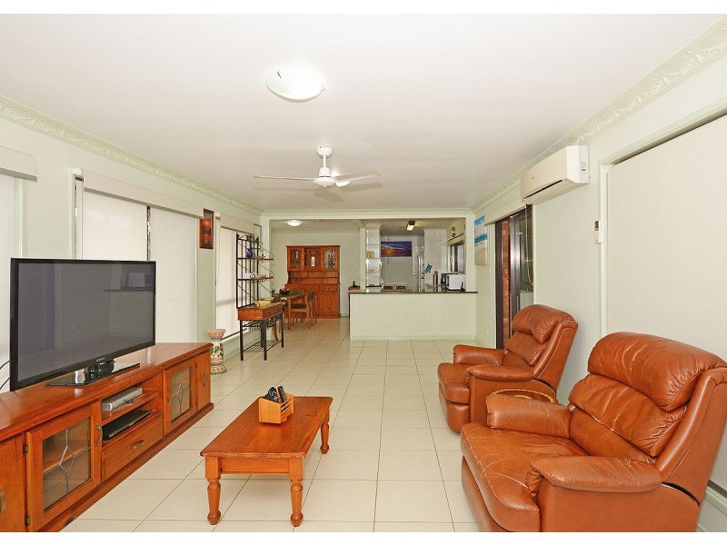 104 Murphy Street, Point Vernon QLD 4655