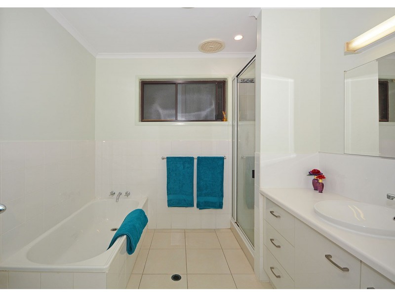 104 Murphy Street, Point Vernon QLD 4655