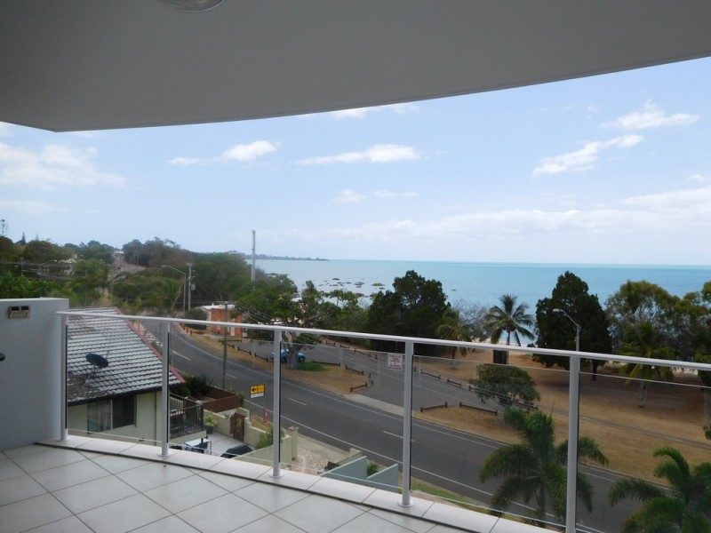 402/239 ESPLANADE, Pialba QLD 4655
